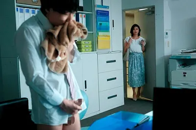 đang móc lồn thì bị bà xã của chủ tịch nhìn thấy, nhưng chị ấy thật tâm lý