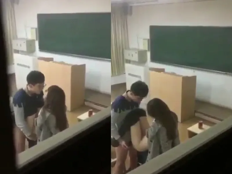 Cặp học sinh tan học không về ở lại lớp nện nhau cực dâm